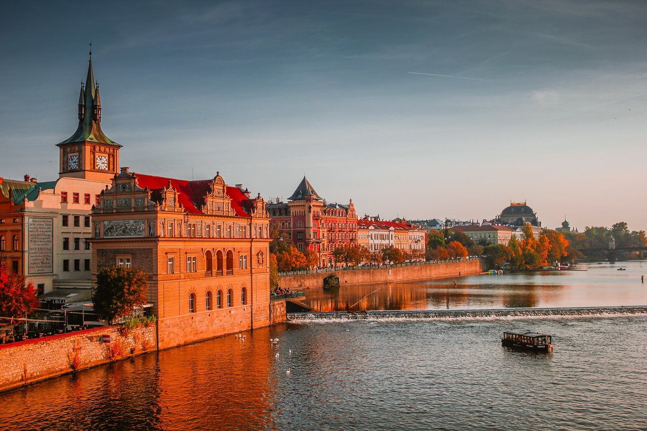 EUR/CZK: podwyżka stóp w Czechach