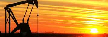 Rosną zapasy ropy, ale cena nie spada 